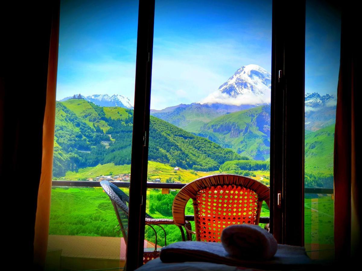 Готель North Kazbegi Екстер'єр фото