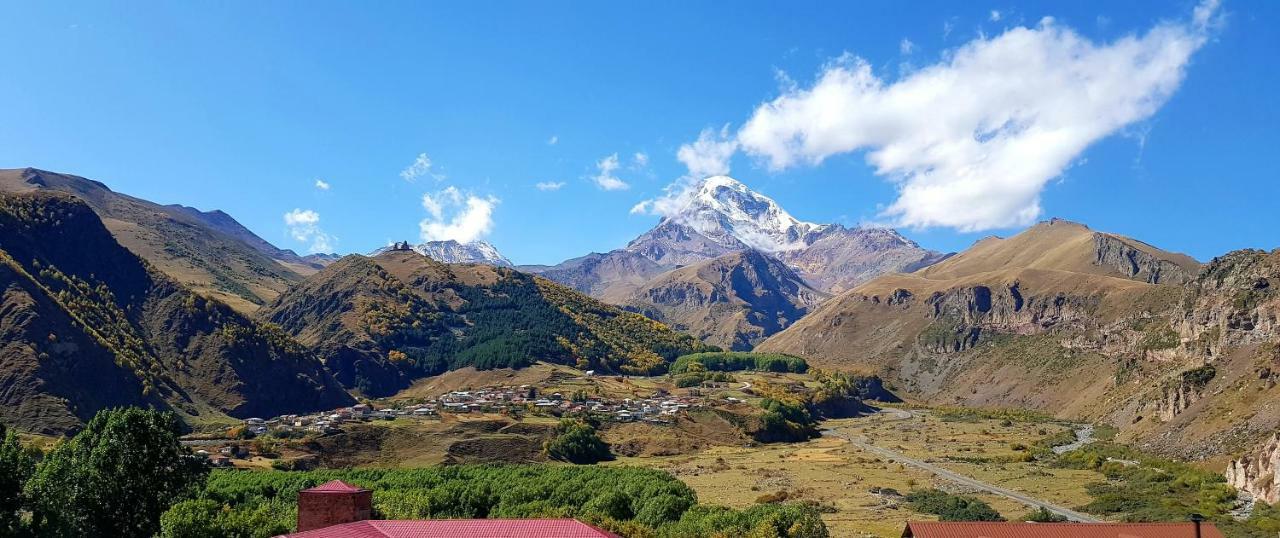 Готель North Kazbegi Екстер'єр фото